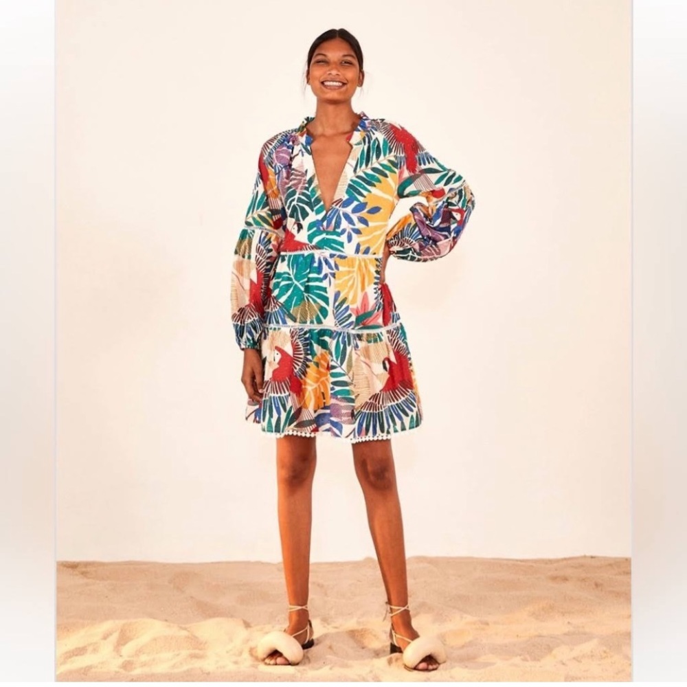 Farm Rio Off White Macaw Puff Sleeve Dress Small New Without Tags - never worn